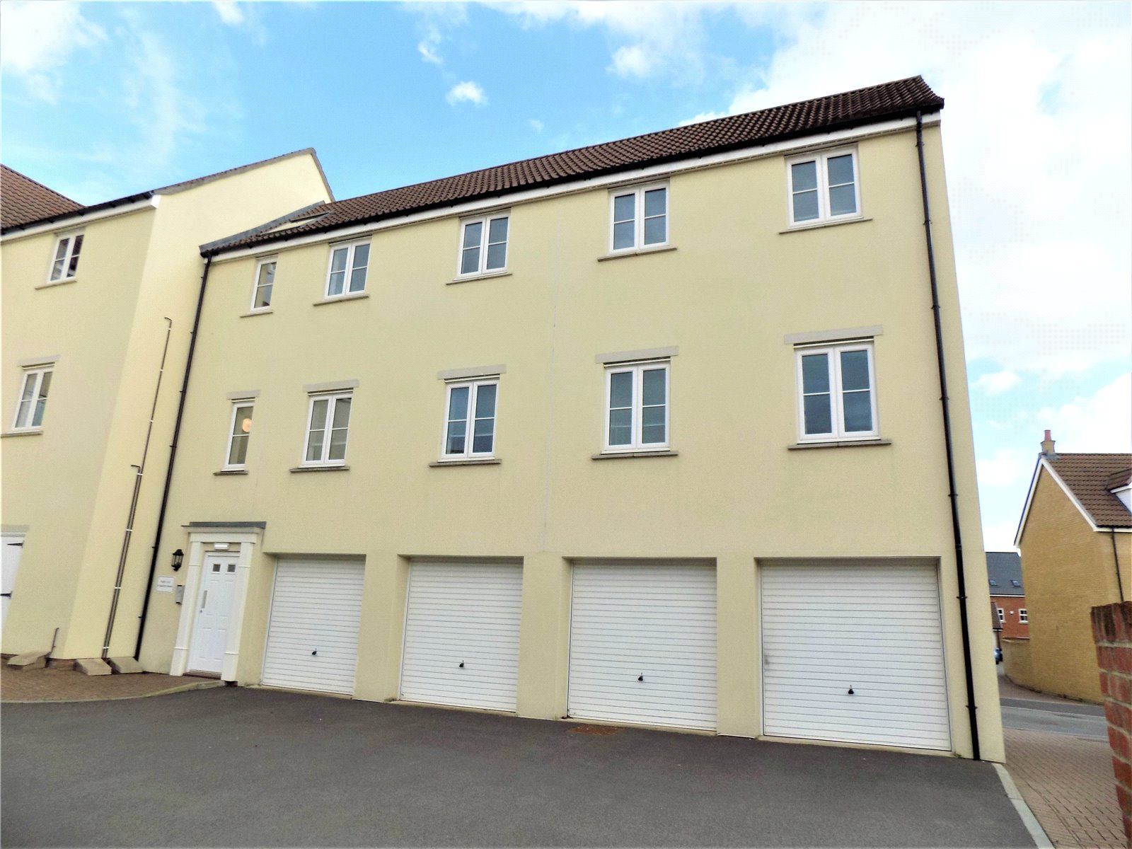 Truscott Avenue, Redhouse SN25  