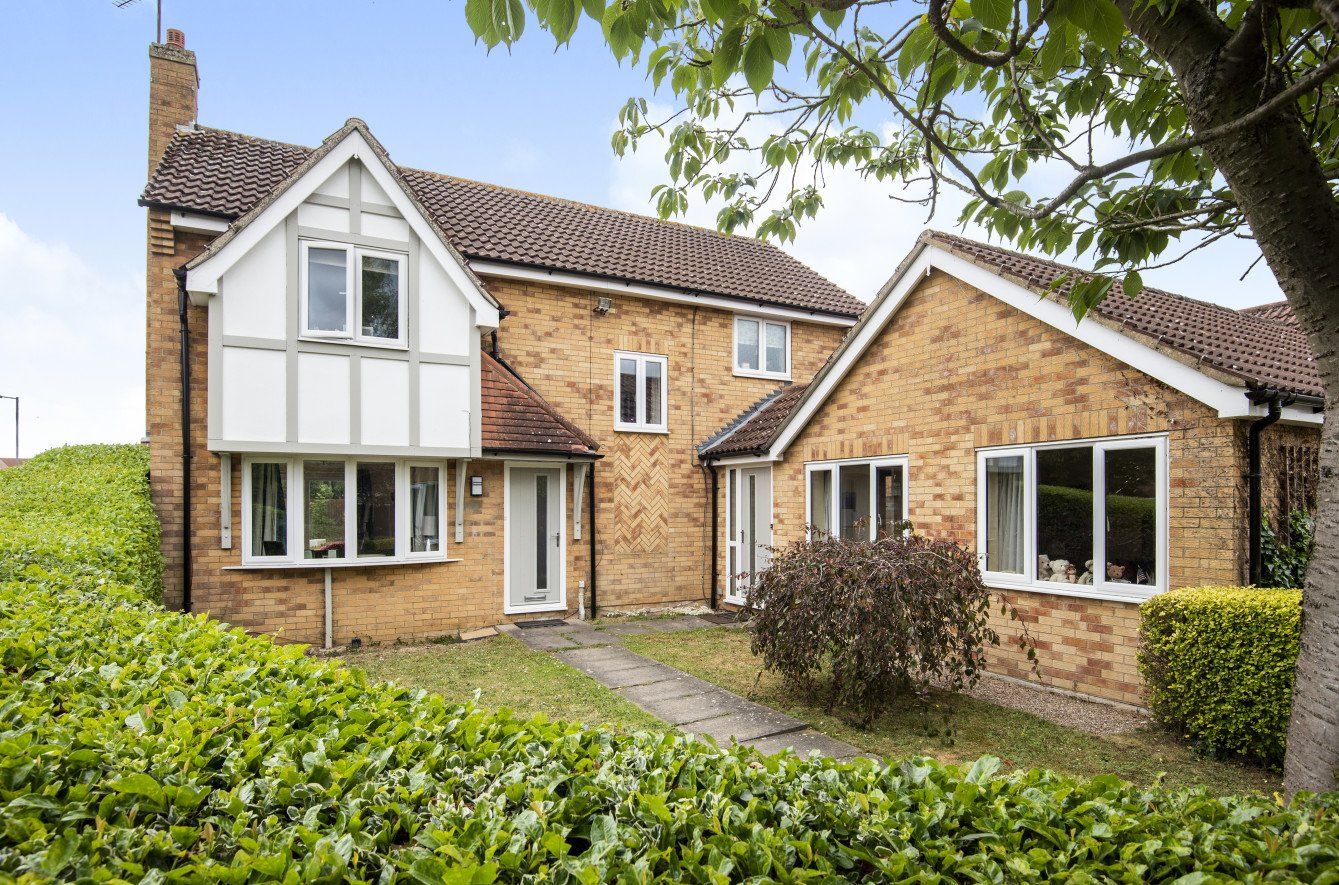 4 bed detached house for sale in Leigh Drive, Elsenham, Stortford CM22 Zoopla