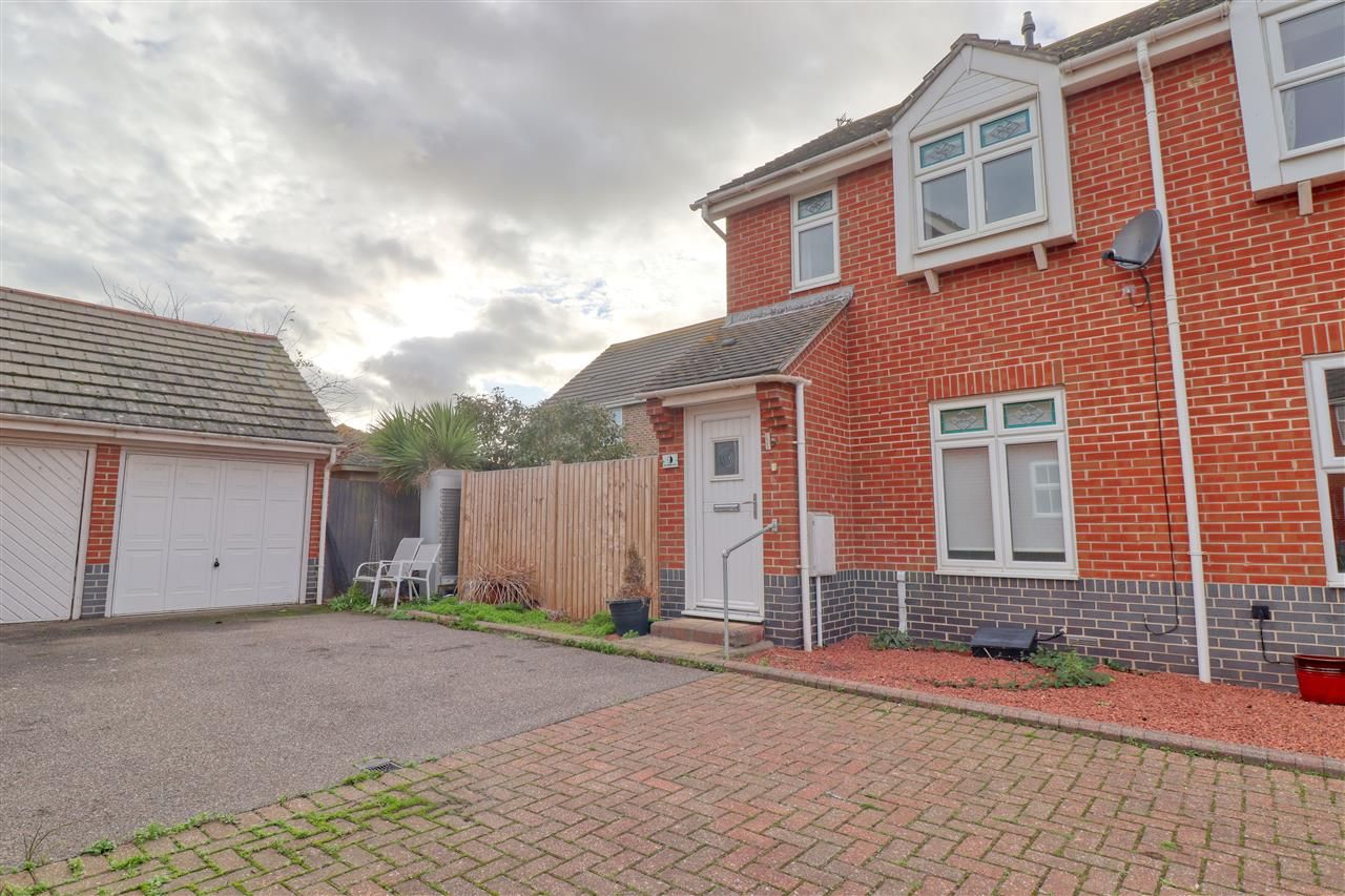 2 bed semidetached house for sale in Worthing Mews, ClactonOnSea