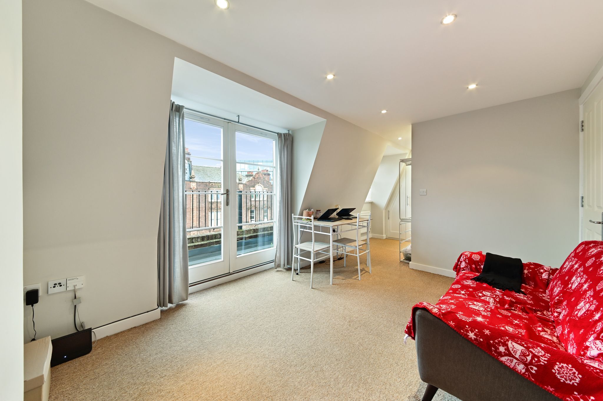 1 bed flat for sale in St. James Road, Surbiton, Surrey KT6 Zoopla