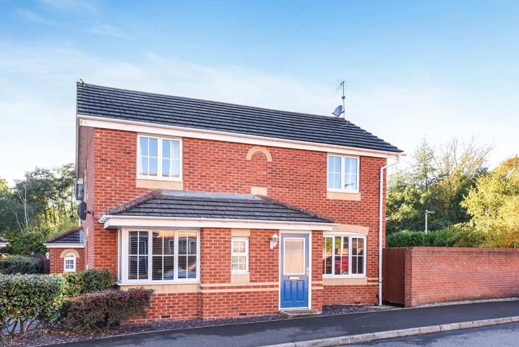 3 bed semidetached house to rent in Hopper Vale, Bracknell RG12 Zoopla