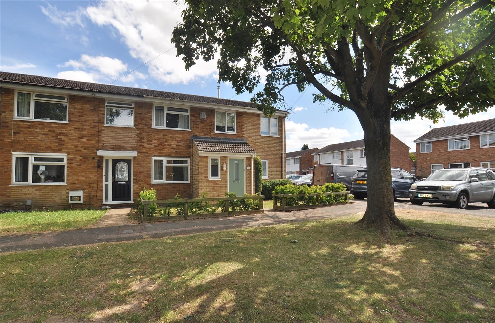 4 bed property for sale in Halsey Drive, Hitchin SG4 Zoopla