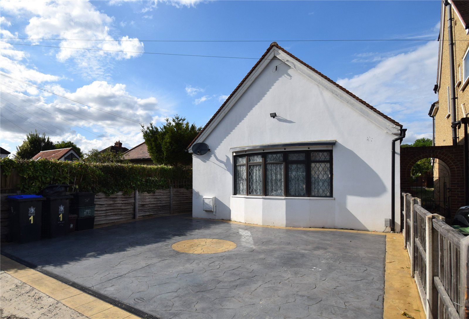 3 bed bungalow to rent in Wendover Road, Burnham, Bucks SL1 Zoopla