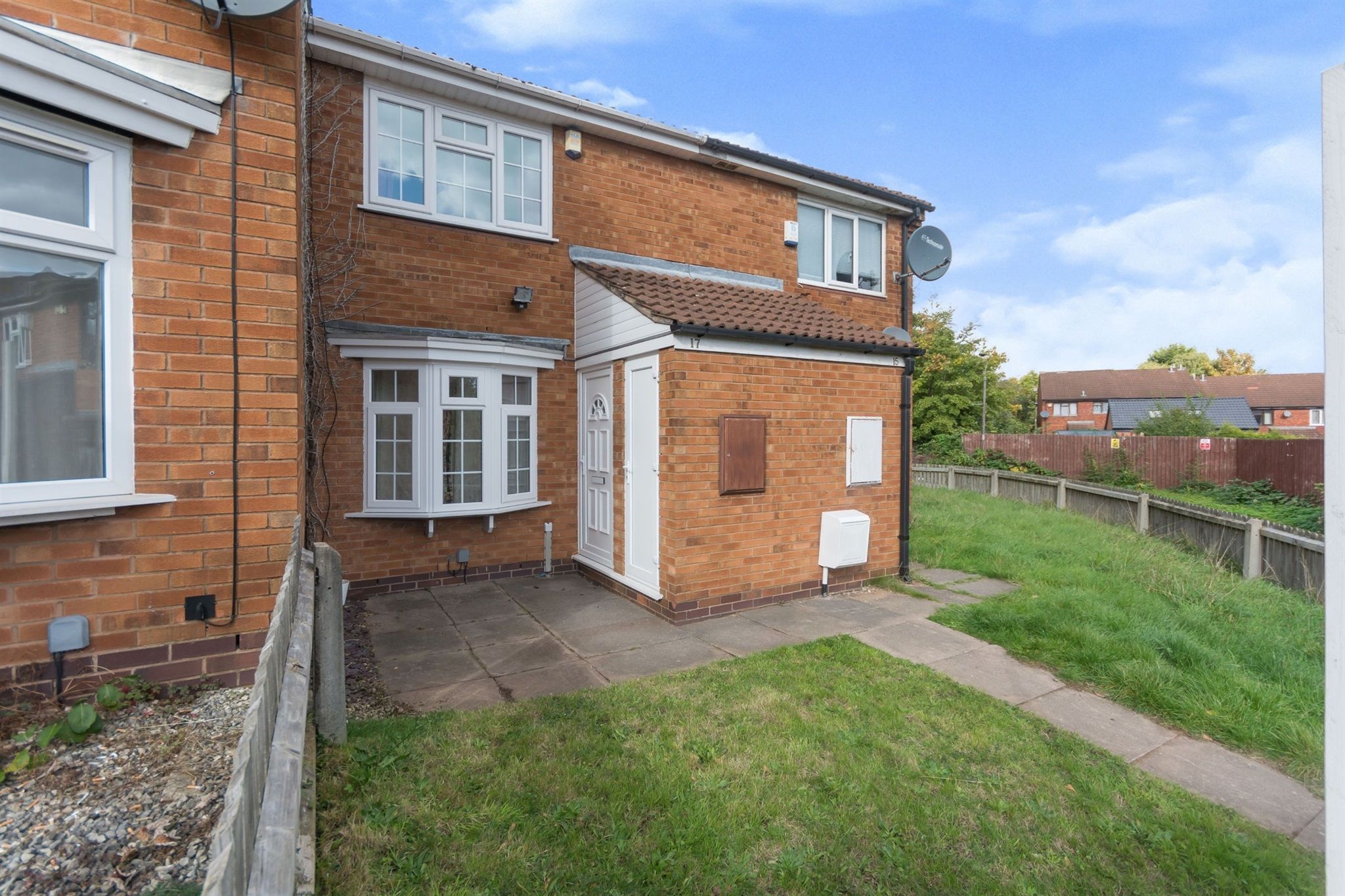 2 bed terraced house for sale in Spring Grove Gardens, Hockley