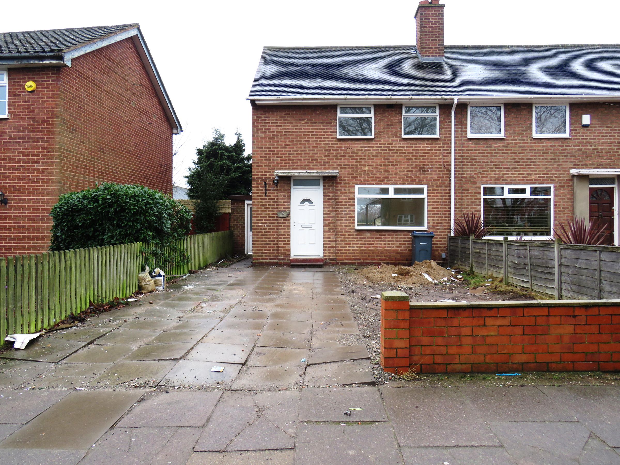 2 bed property to rent in Berrowside Road, Shard End, Birmingham B34