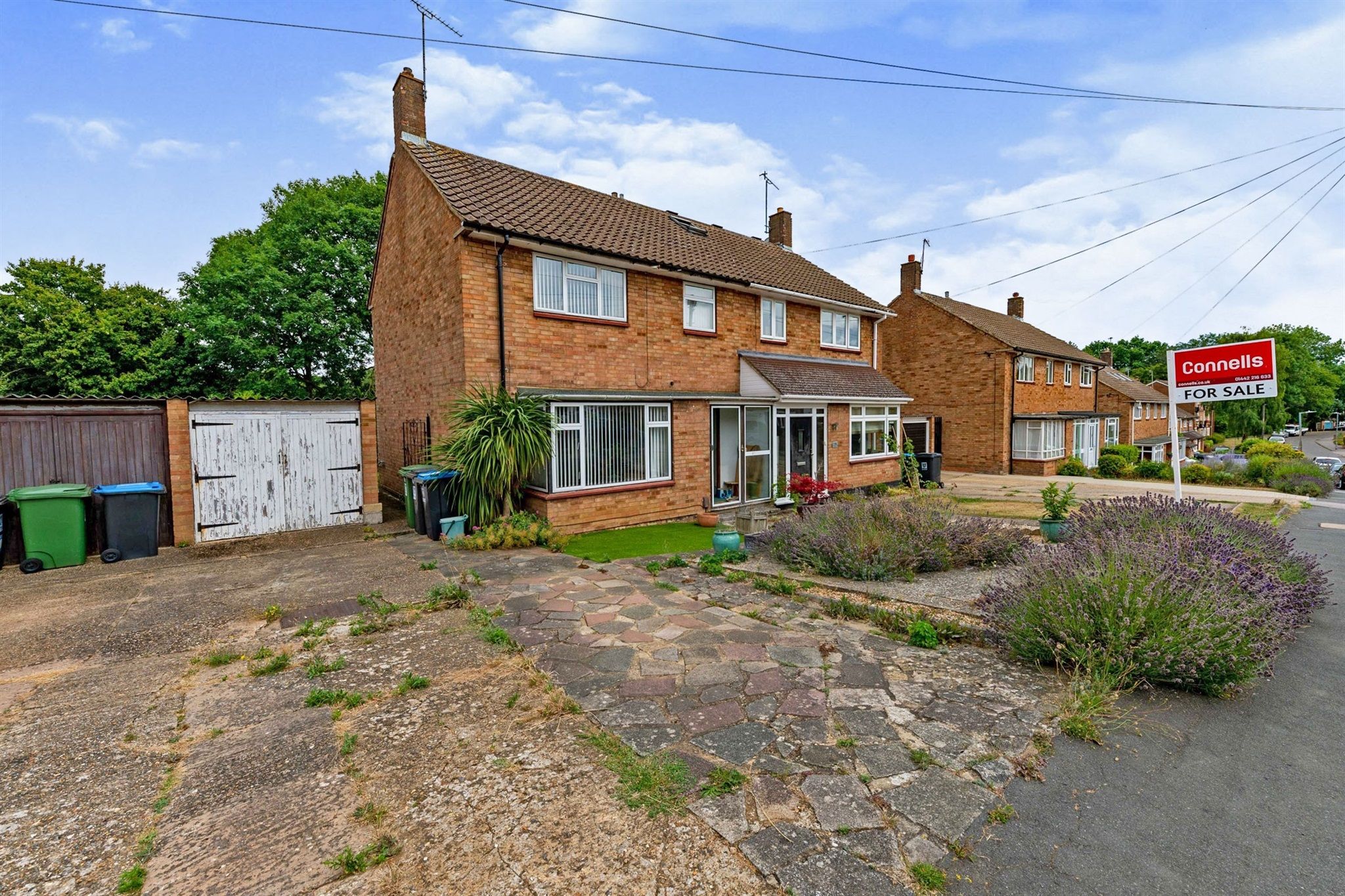 3 bed semidetached house for sale in Spring Lane, Hemel Hempstead HP1
