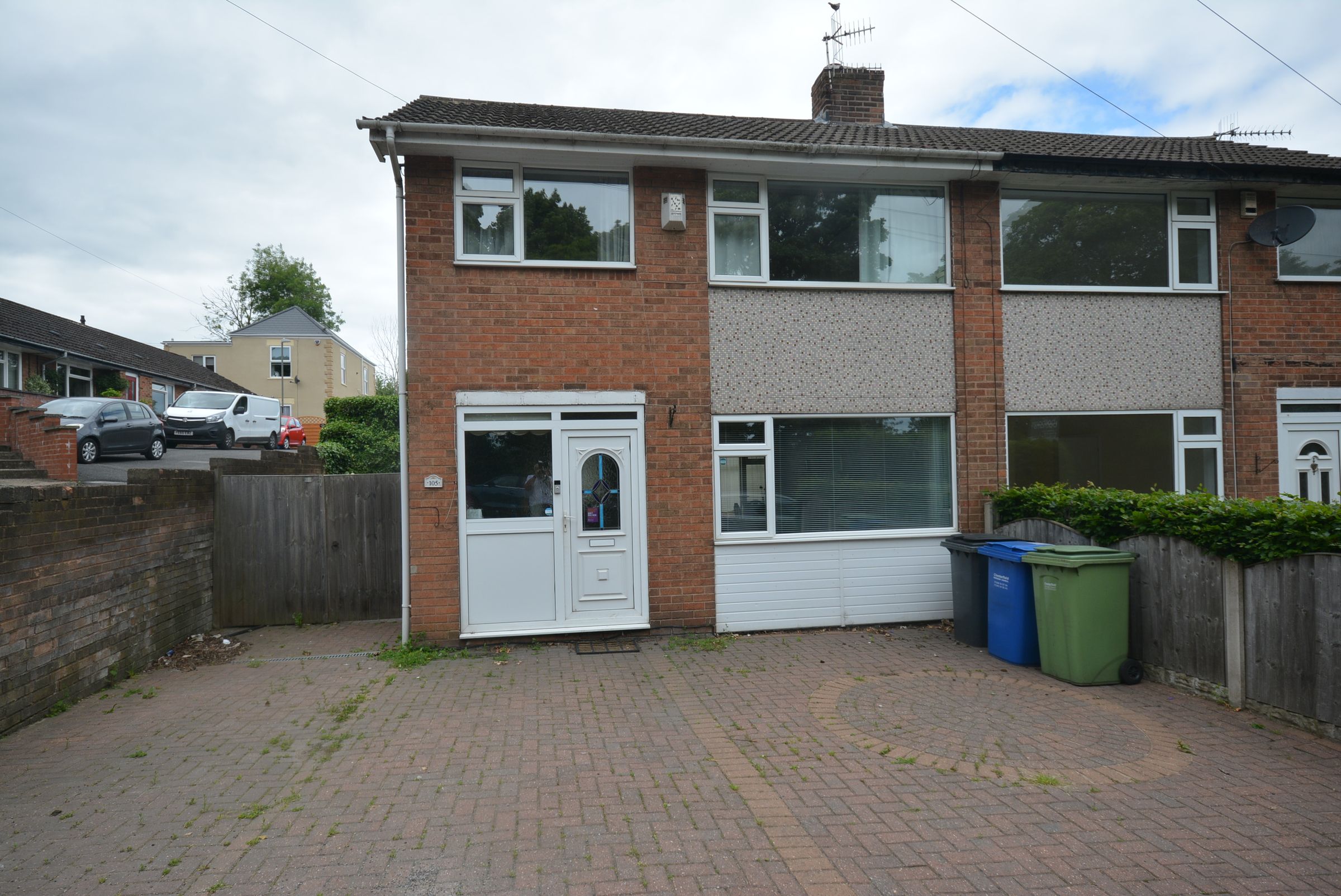 3 bed semidetached house for sale in Boythorpe Road, Chesterfield S40