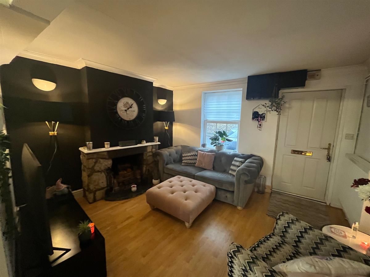 2 bed terraced house to rent in Weston Road, Olney MK46 Zoopla