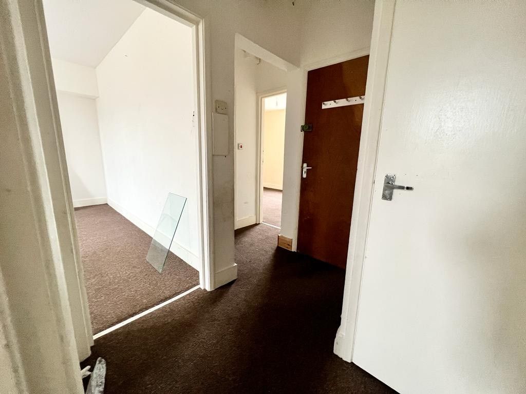 1 bed flat for sale in Carisbrooke Road, St. LeonardsOnSea TN38 Zoopla