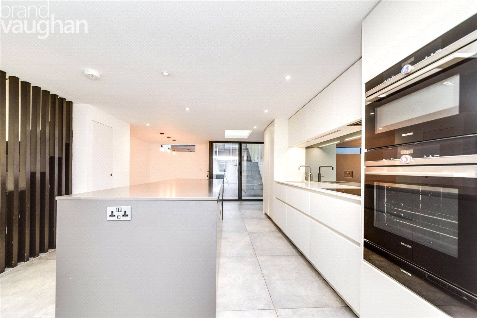 4 bed end terrace house for sale in Clifton Street, Brighton BN1 Zoopla