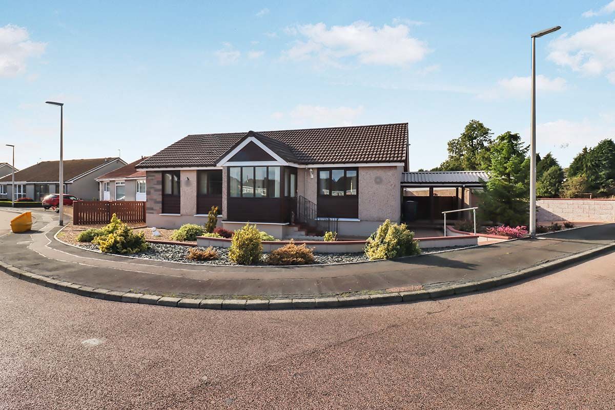 2 bed bungalow for sale in Mcinnes Road, Markinch, Glenrothes KY7 Zoopla