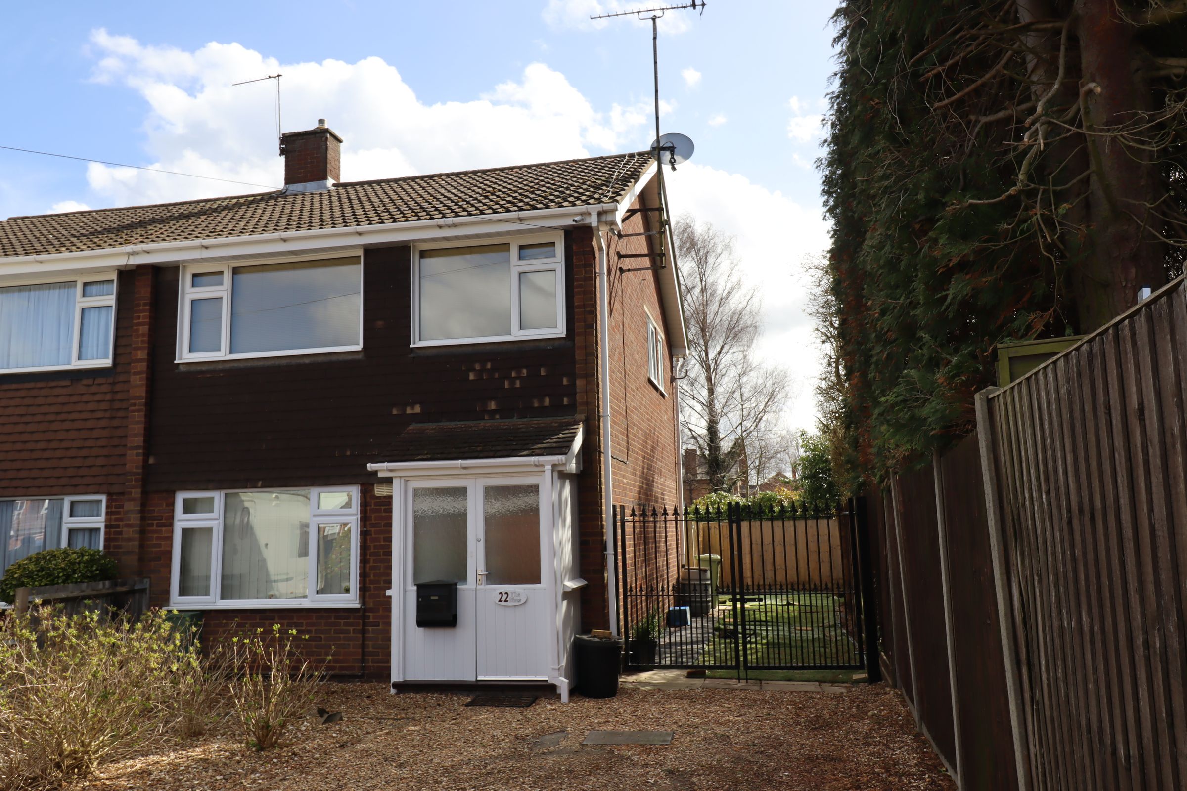 3 bed semidetached house to rent in The Elms, Bletchley, Milton Keynes MK3 Zoopla