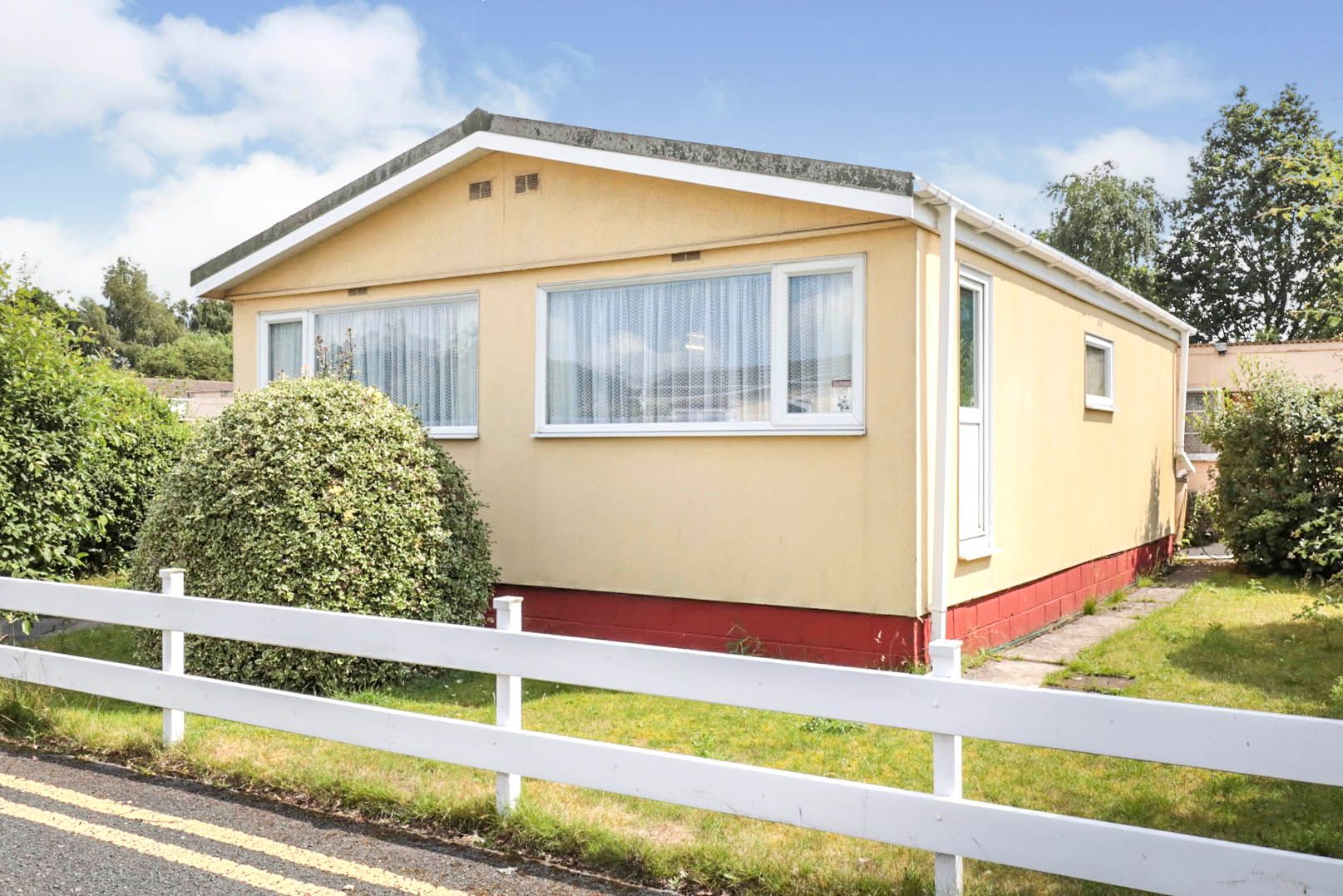 Lagoon Road, Parklands Mobile Homes, Scunthorpe DN17  