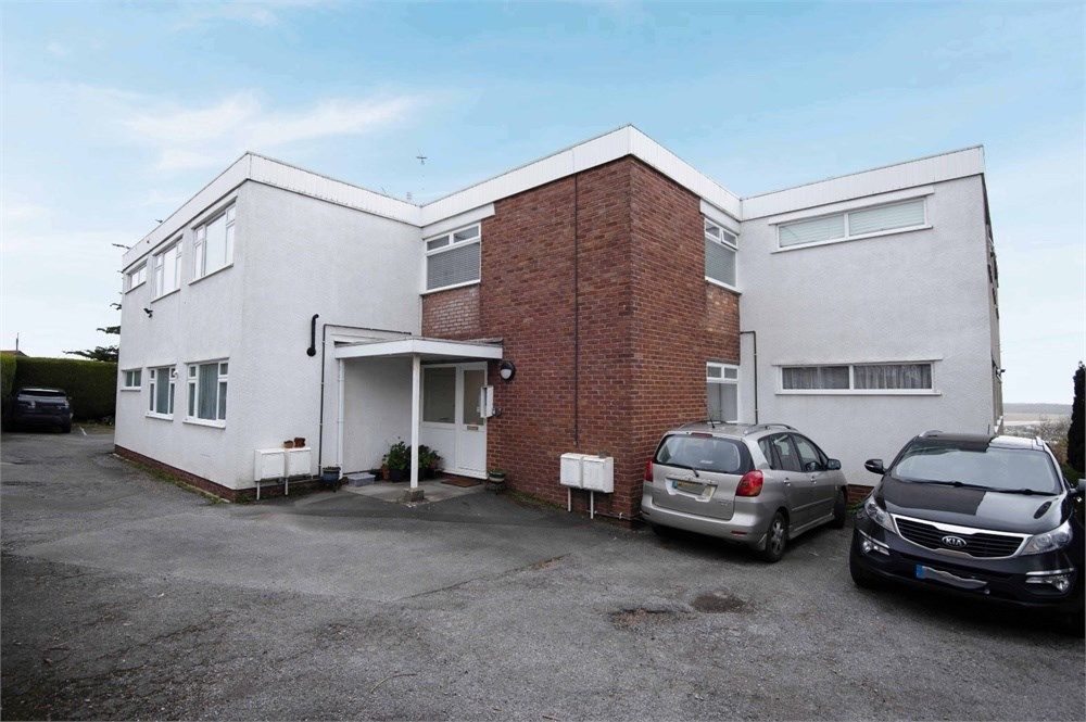 2 bed flat for sale in Woodspring Avenue, WestonSuperMare BS22 Zoopla
