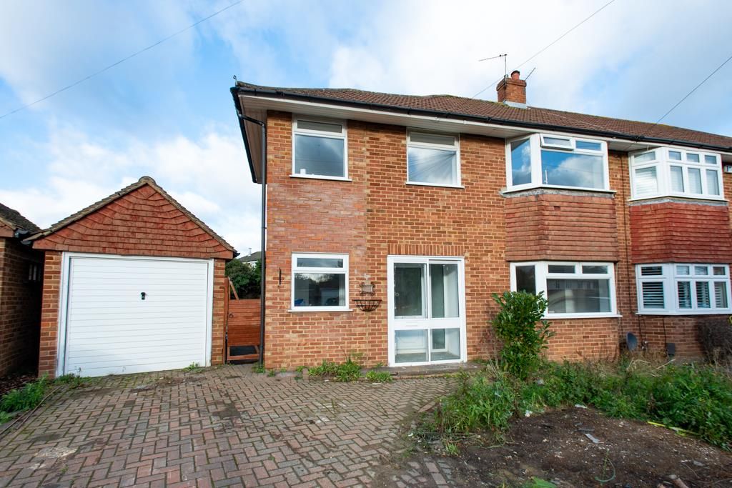 3 bed semidetached house for sale in Red Oak Close, Orpington BR6 Zoopla