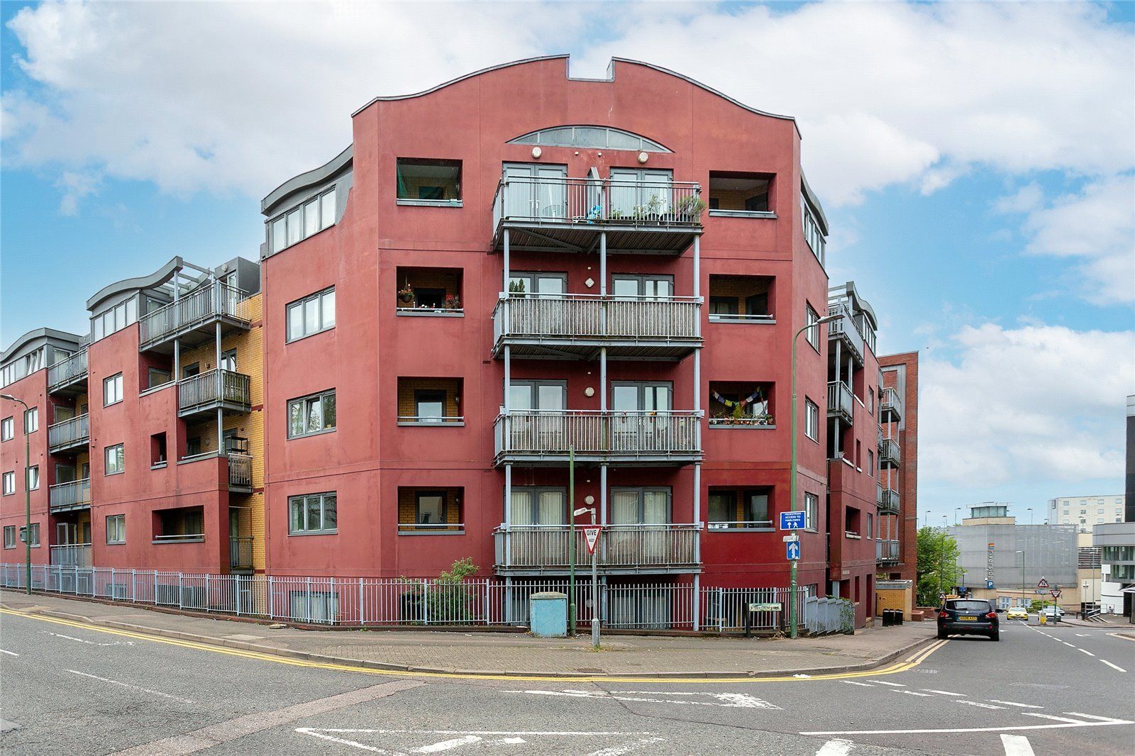 2 bed flat for sale in Brookfield House, Selden Hill, Hemel Hempstead