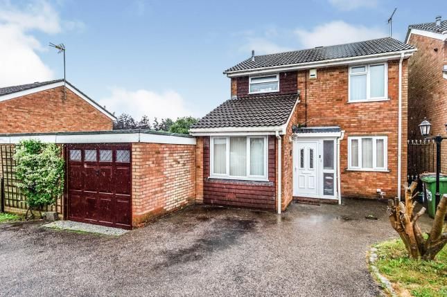 Buckingham Drive, Luton, Bedfordshire, England LU2  