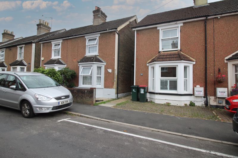 3 bed semidetached house for sale in Albany Road, Crawley RH11 Zoopla