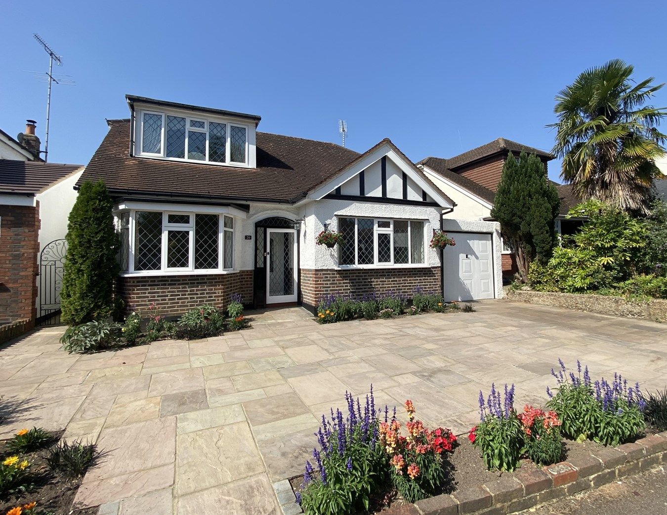 3 bed detached house for sale in Darby Crescent, Lower Sunbury TW16