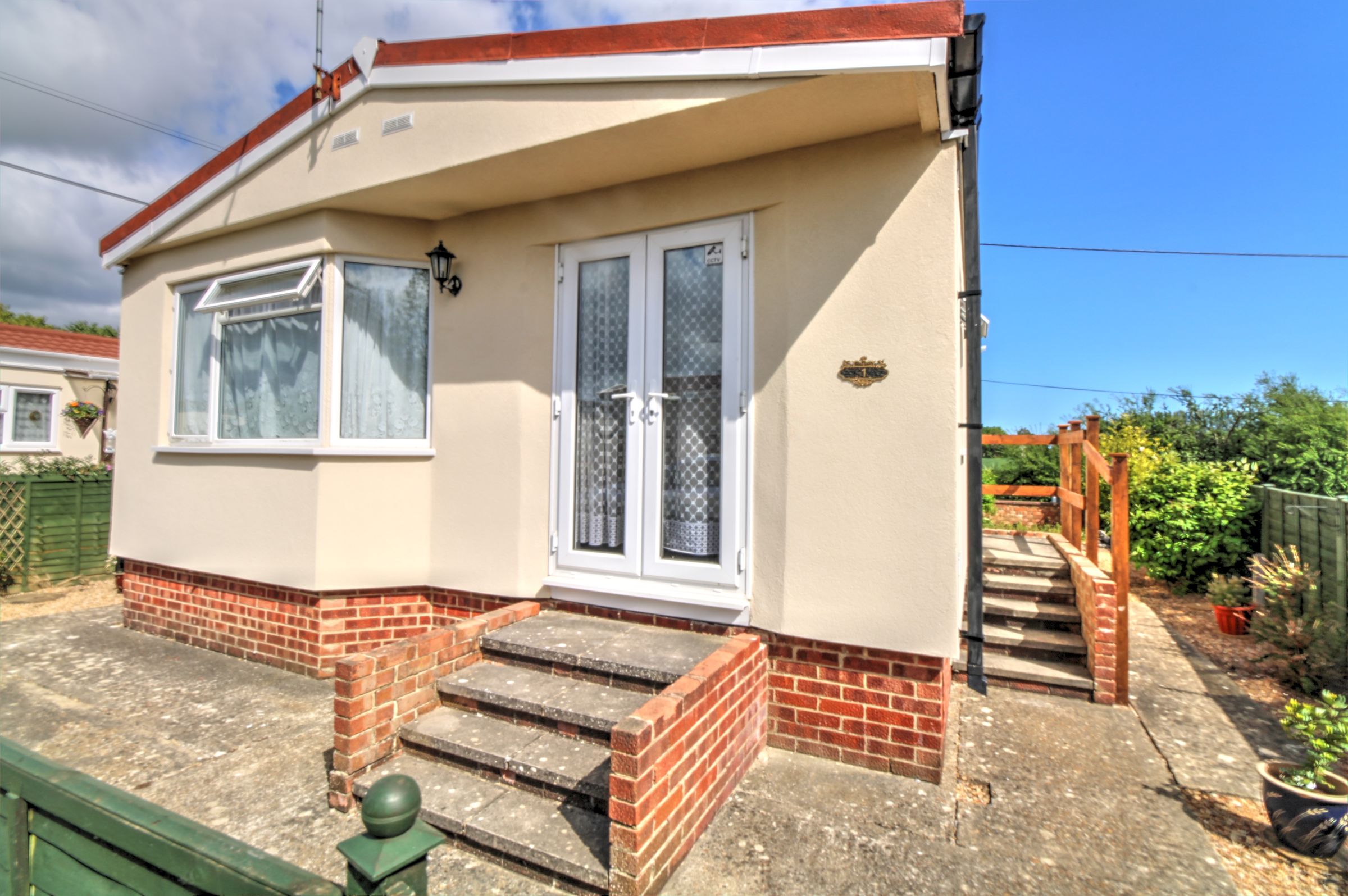 2 bed mobile/park home for sale in Maypole Lane, Yapton, Arundel BN18
