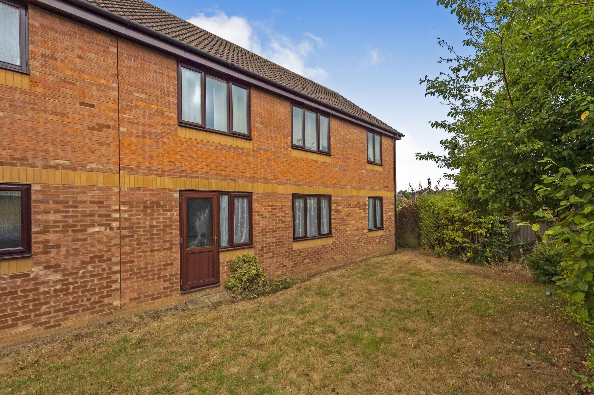 2 bed flat for sale in The Willows, Flitwick, Bedford MK45 Zoopla