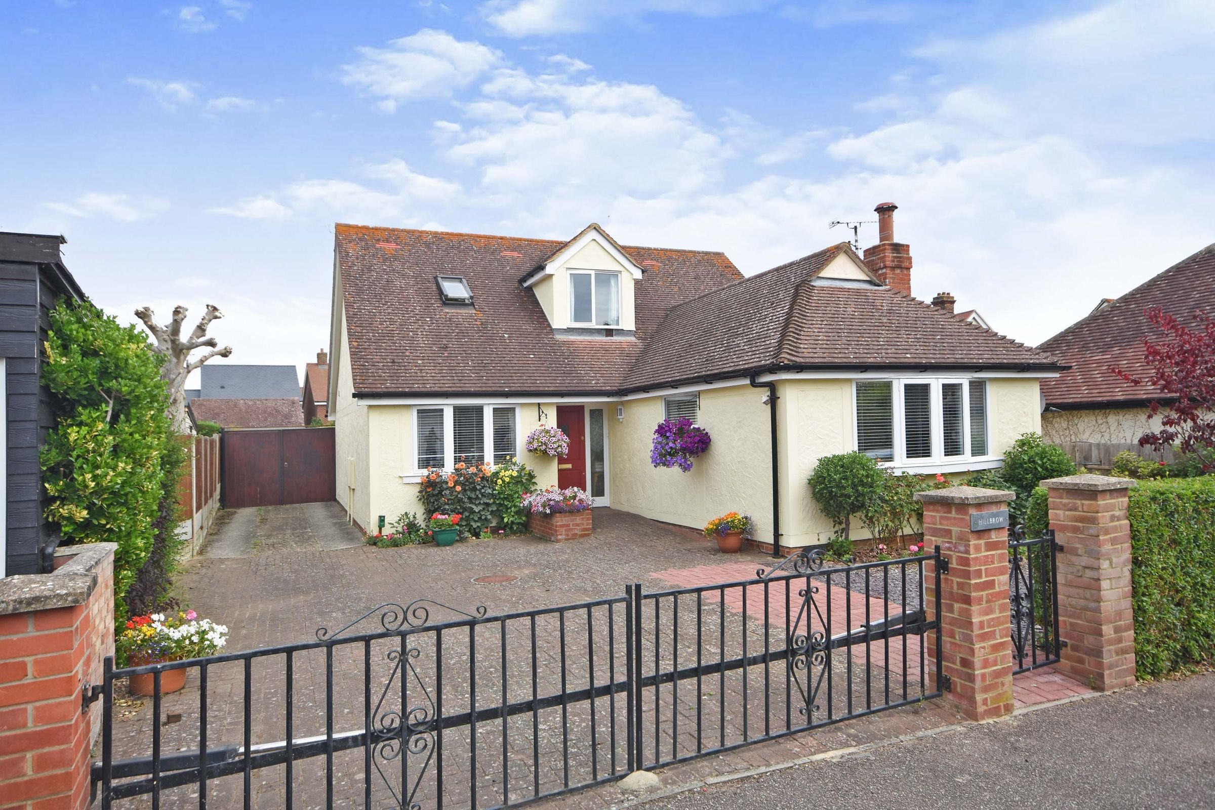4 bed detached house for sale in Cambridge Avenue, Sible Hedingham