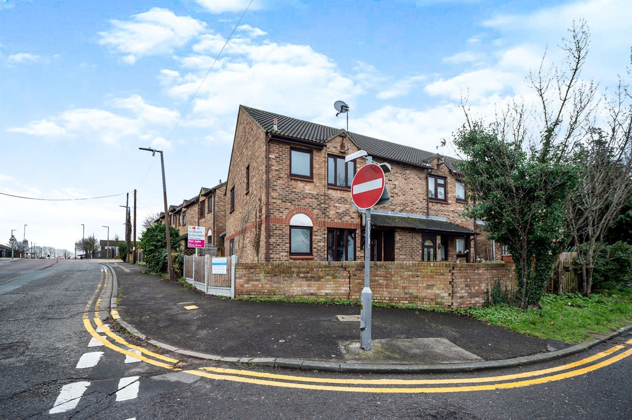 1 bed end terrace house for sale in St. Johns Mews, Corringham