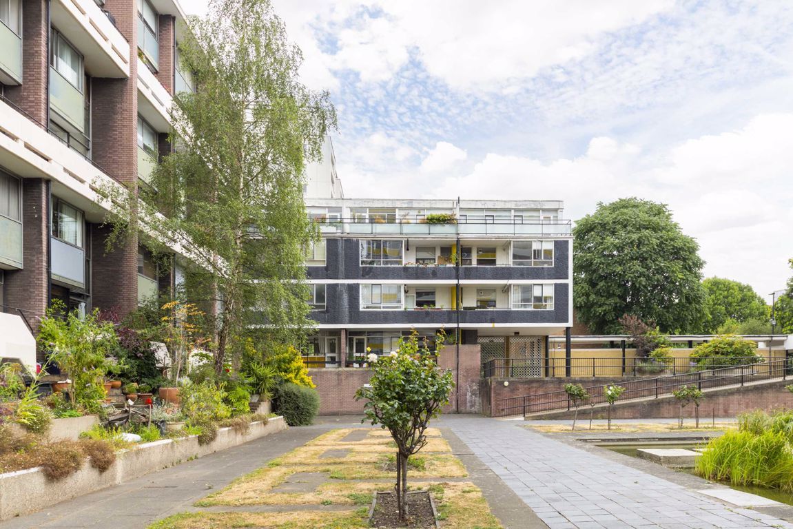 Studio for sale in Golden Lane Estate, London EC1Y Zoopla