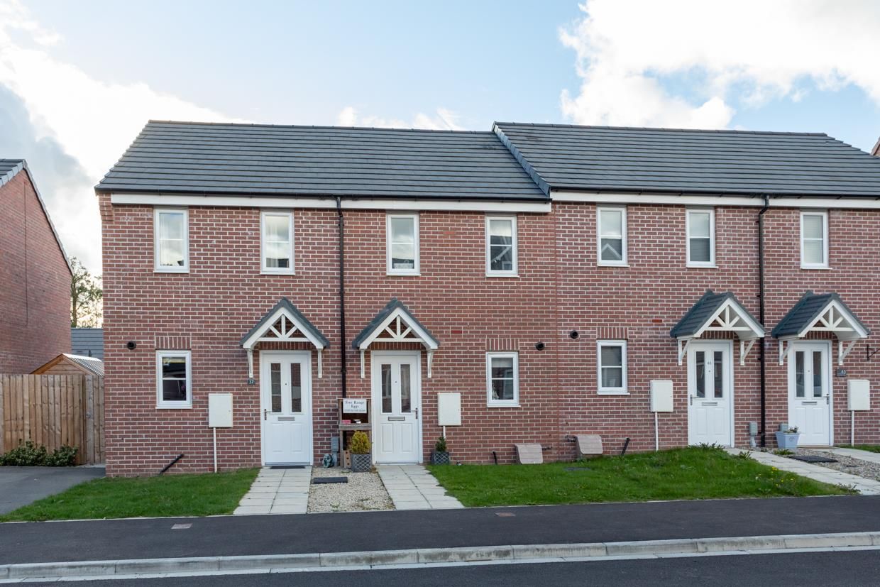 2 bed terraced house for sale in Lavender Way, Easingwold, York YO61