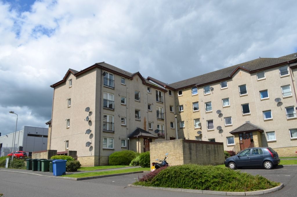 2 bed flat to rent in Ladysmill Court, Falkirk FK2 Zoopla