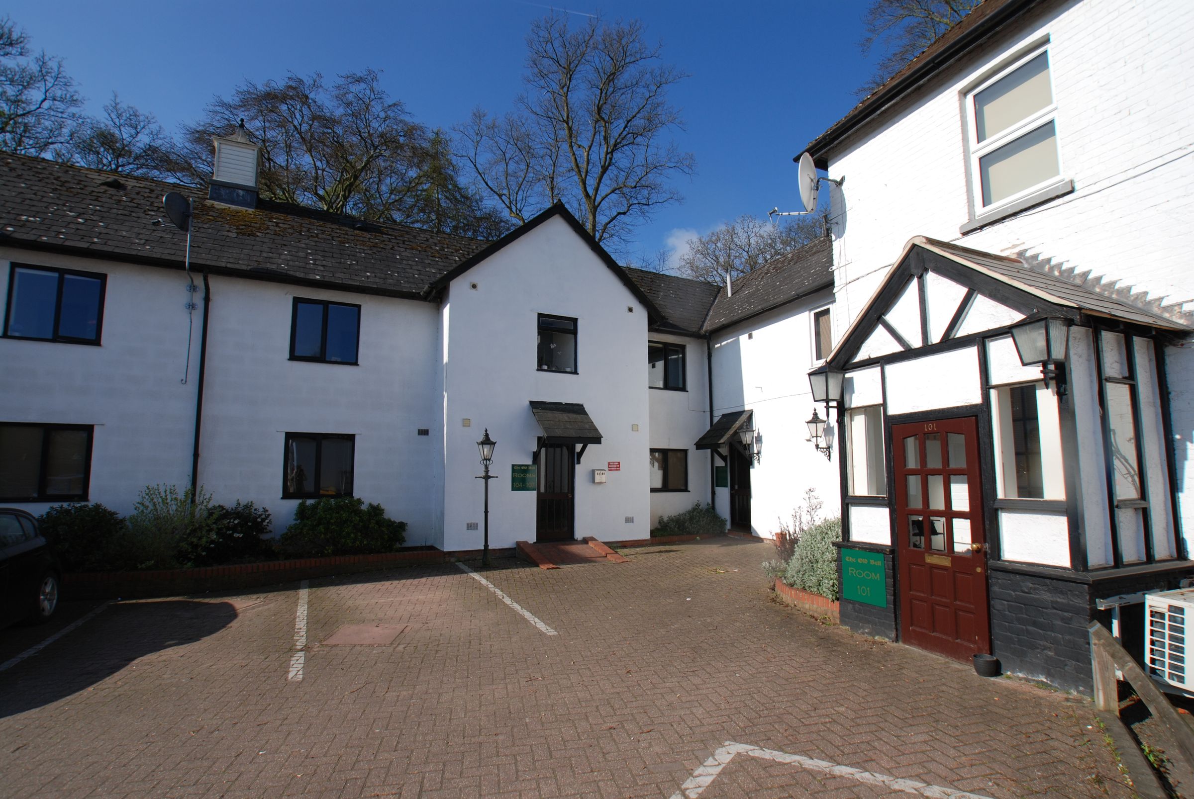 2 bed flat to rent in Pines Hill, Stansted CM24 Zoopla