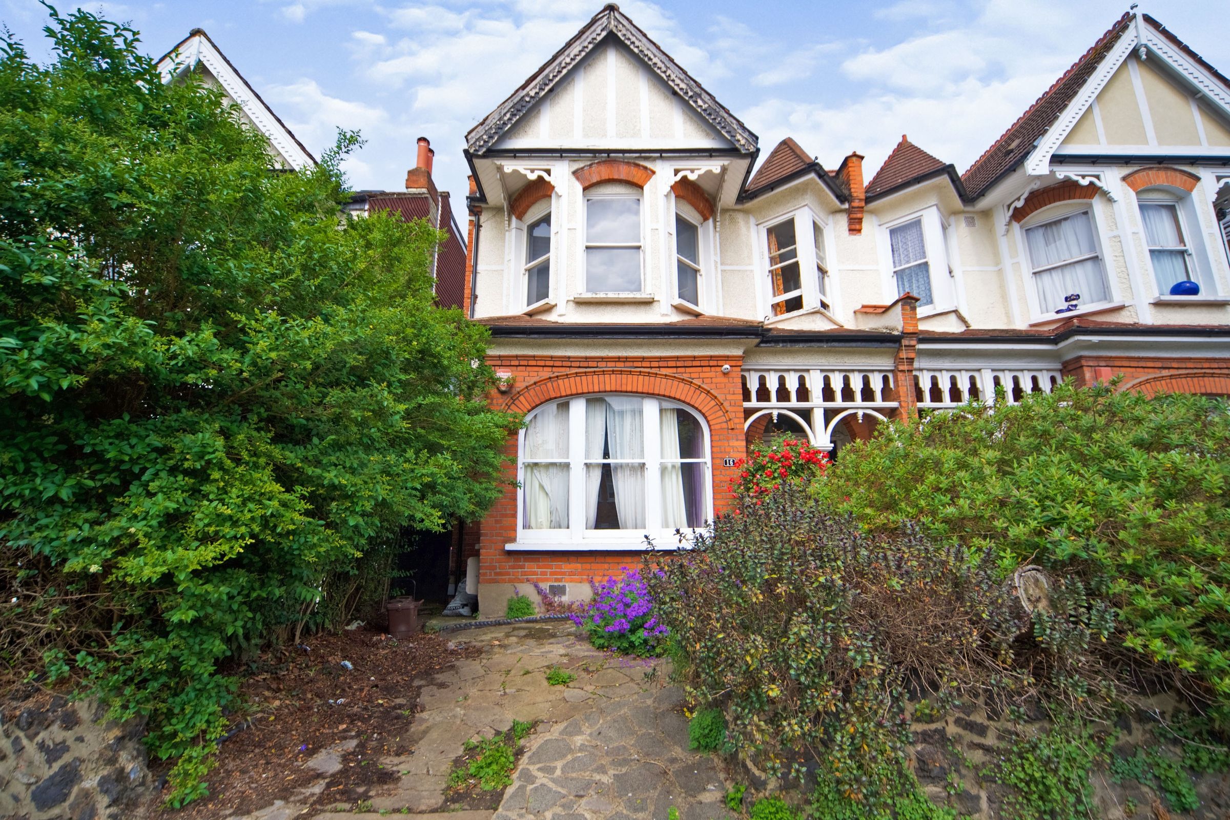 4 bed flat for sale in Broomfield Avenue, London N13 Zoopla