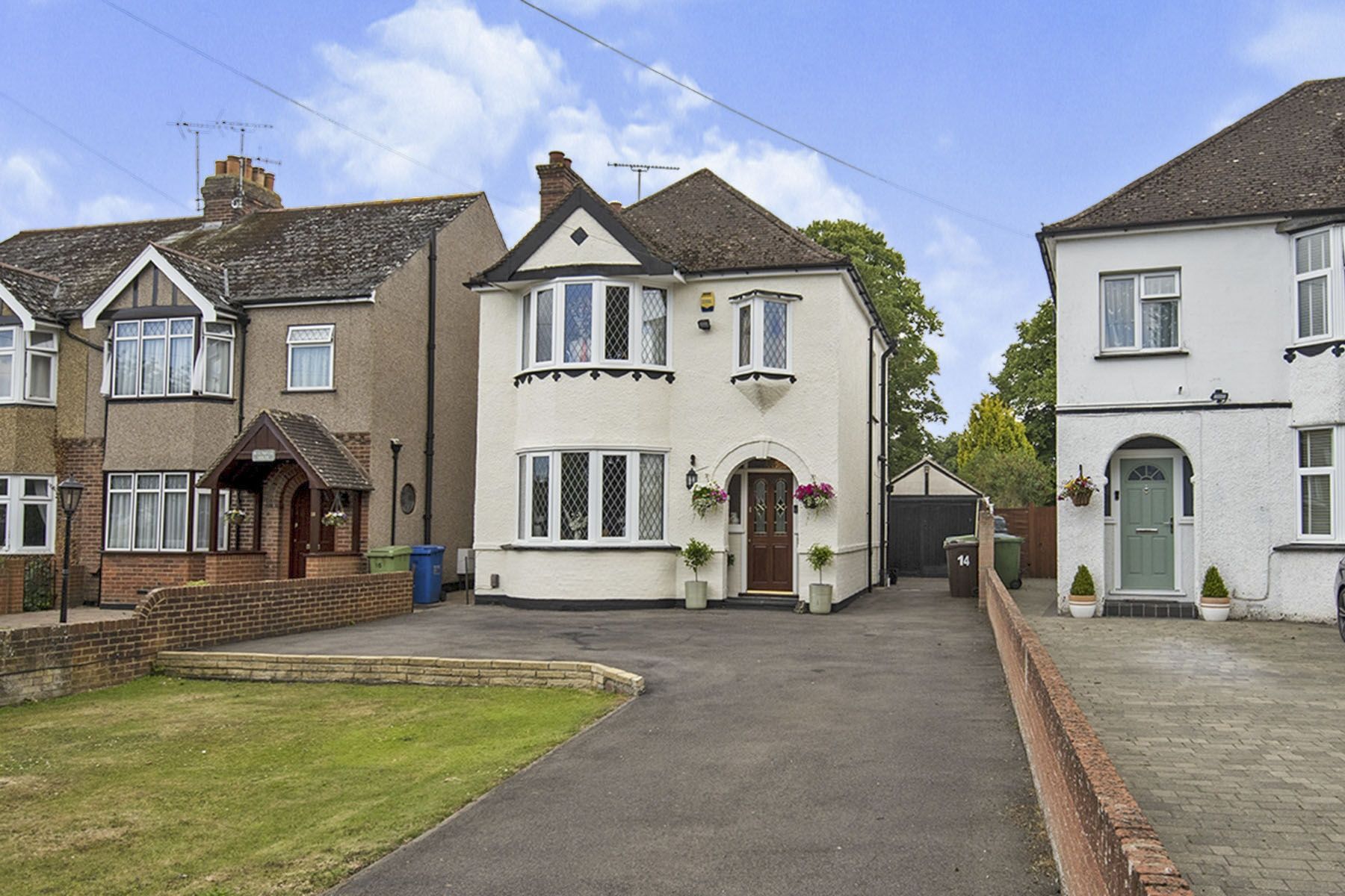 3 bed detached house for sale in Park Avenue, Sittingbourne ME10 Zoopla