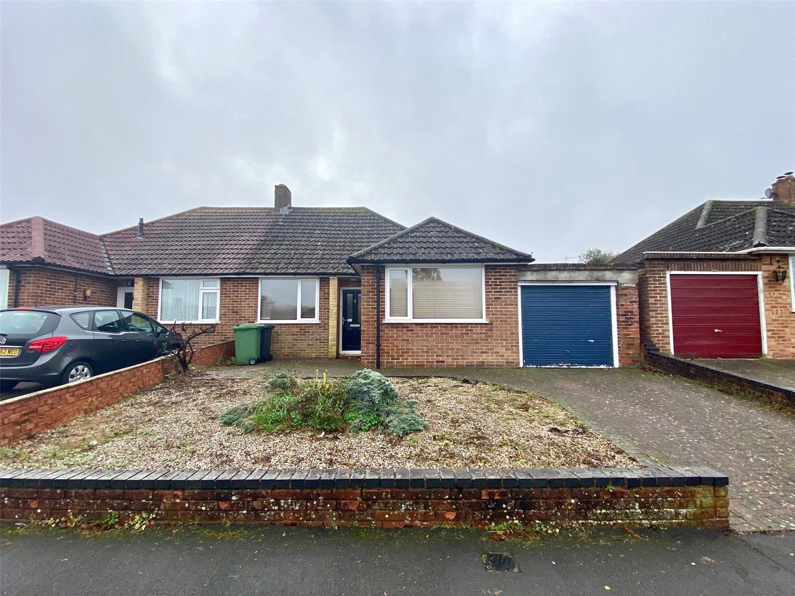 2 bed semidetached house for sale in Elmwood Way, Basingstoke