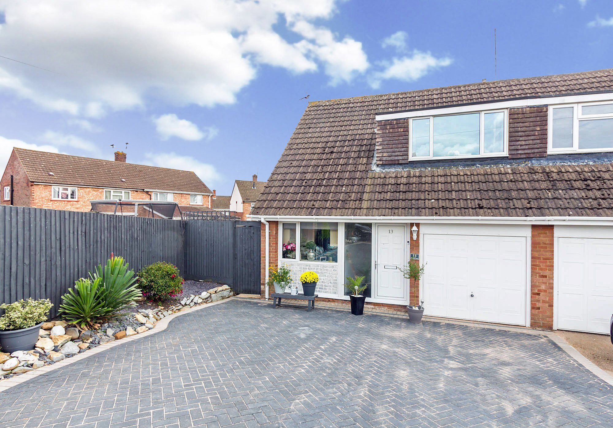 3 bed semidetached house for sale in Shelley Road, Wellingborough NN8