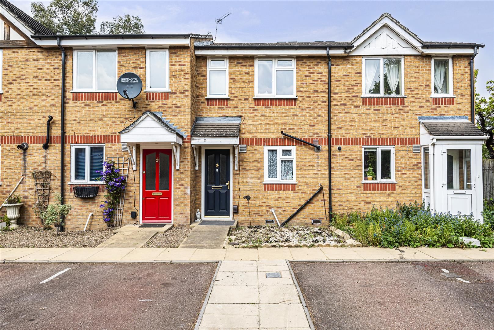 2 bed terraced house for sale in Richens Close, Hounslow TW3 Zoopla