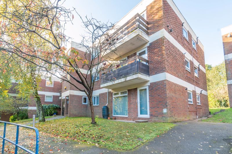 1 bed flat for sale in Southcrest Gardens, Redditch B97 Zoopla