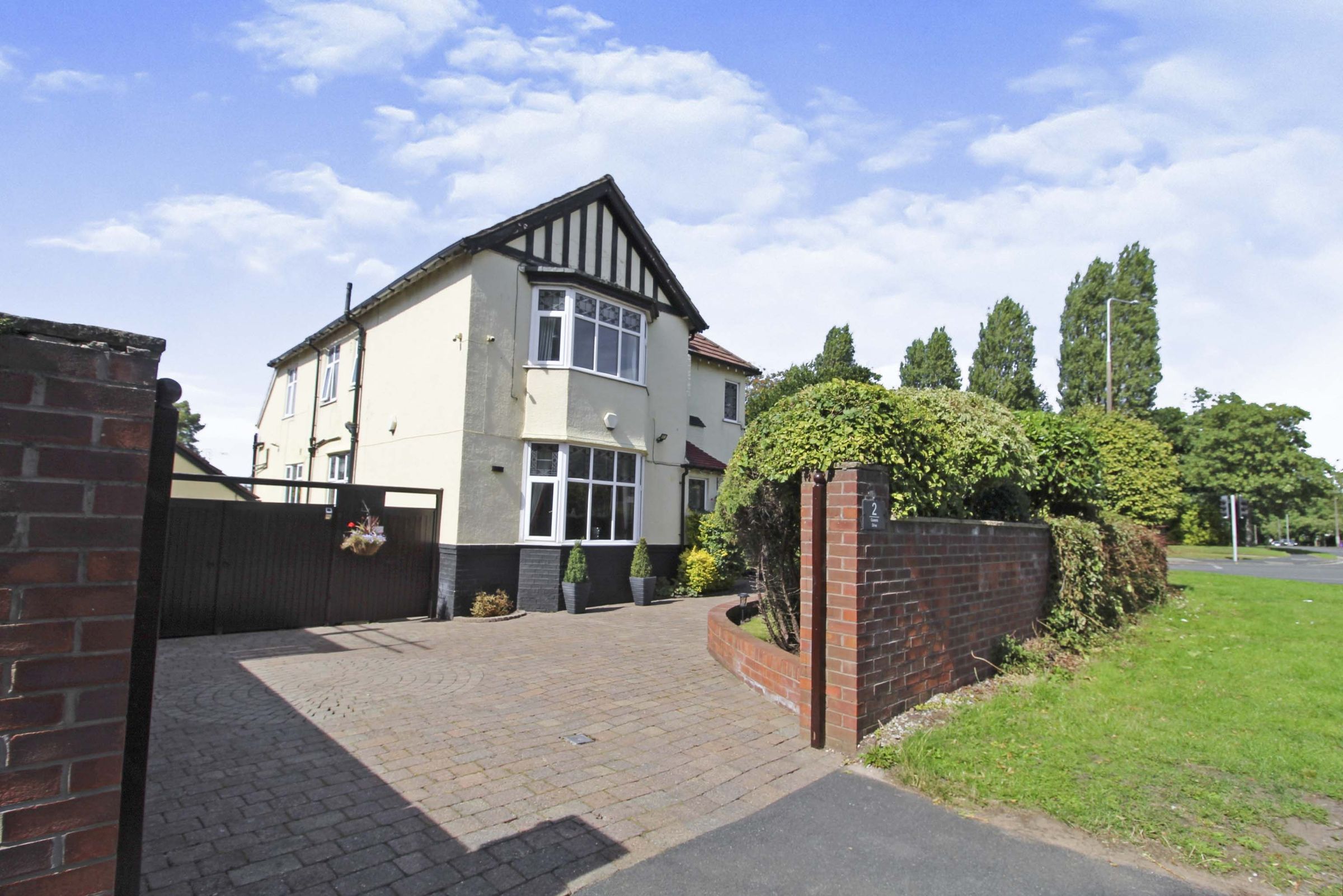 5 bed detached house for sale in Queens Drive, Liverpool L18 Zoopla