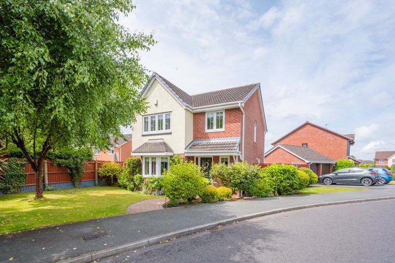 4 bed detached house for sale in Vicarage Gardens, Burscough, Ormskirk