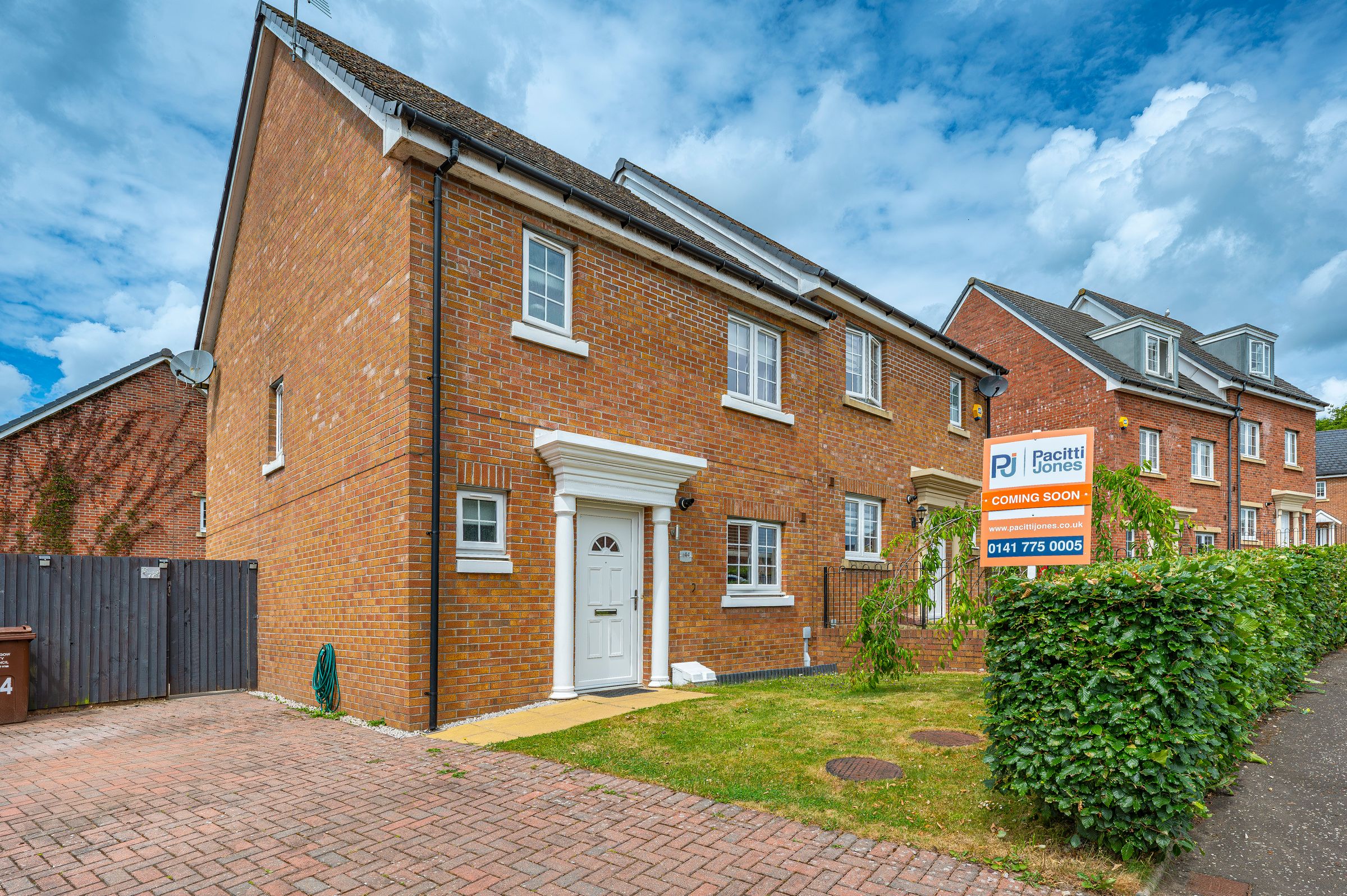 3 bed semidetached house for sale in Blacader Drive, Gartcosh, Glasgow