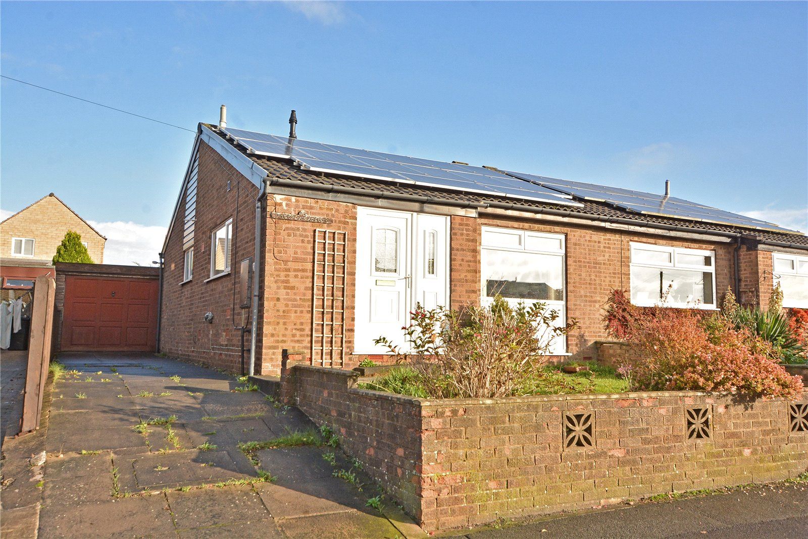 2 bed bungalow for sale in Sandgate Drive, Kippax, Leeds, West