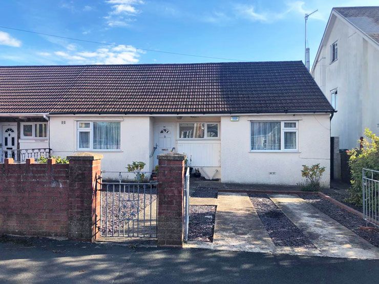 2 bed semidetached bungalow for sale in High Street, Nelson, Treharris