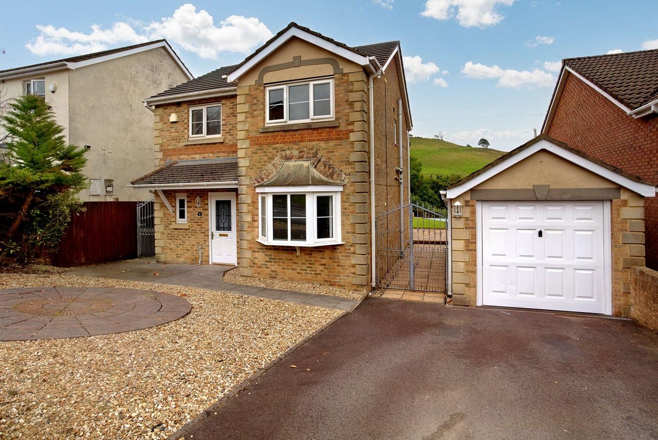 3 bed detached house for sale in Gwern Heulog, Tonyrefail, Porth CF39