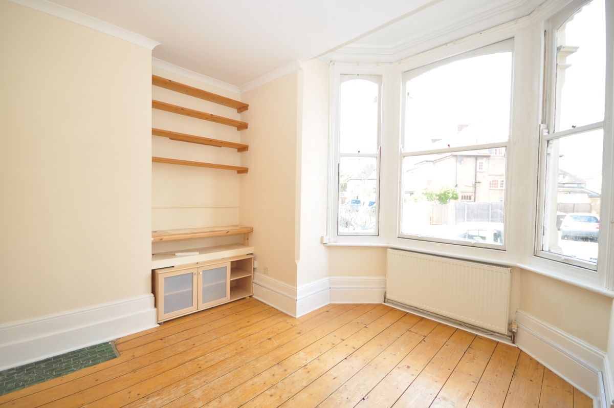 2 bed flat to rent in Whitwell Road, Southsea PO4 Zoopla