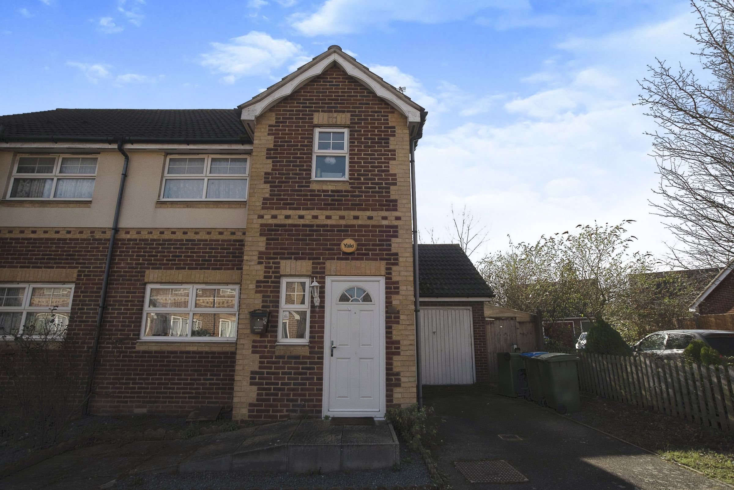 3 bed semidetached house for sale in Delisle Road, West Thamesmead