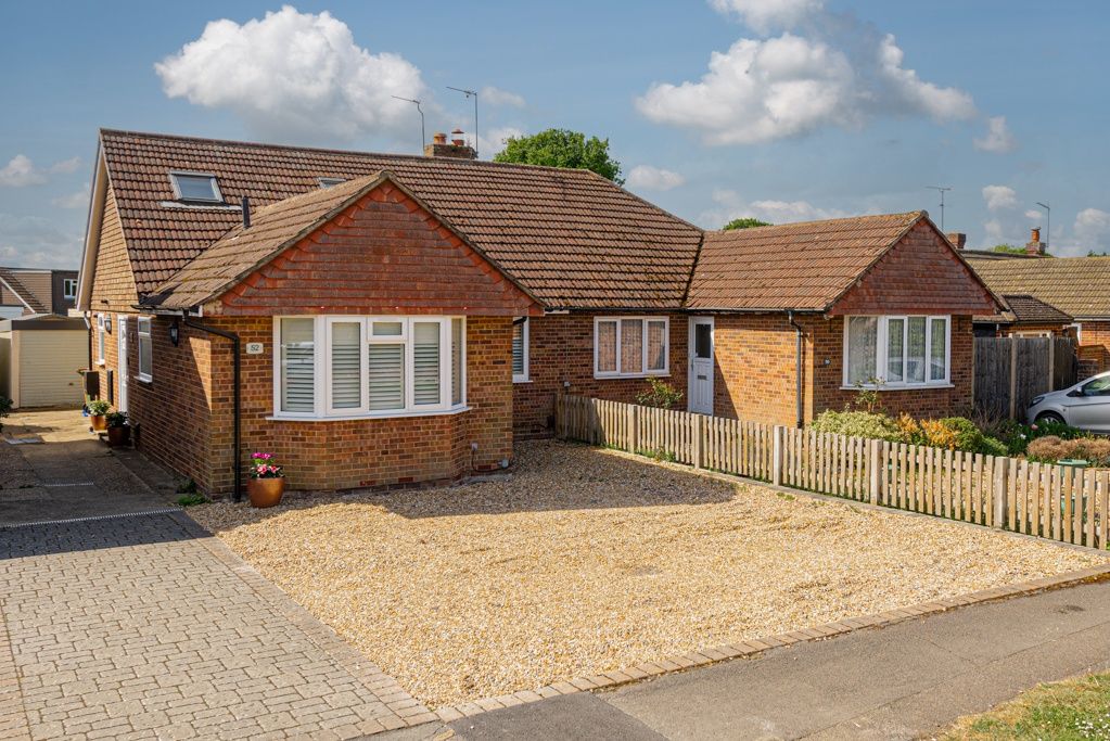 4 bed semidetached house for sale in Stringers Avenue, Jacob's Well