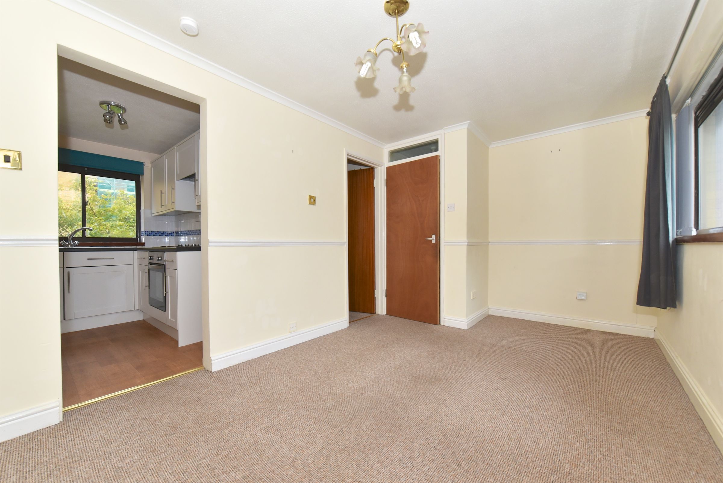 1 bed flat for sale in Ivel Court, Yeovil BA21 Zoopla