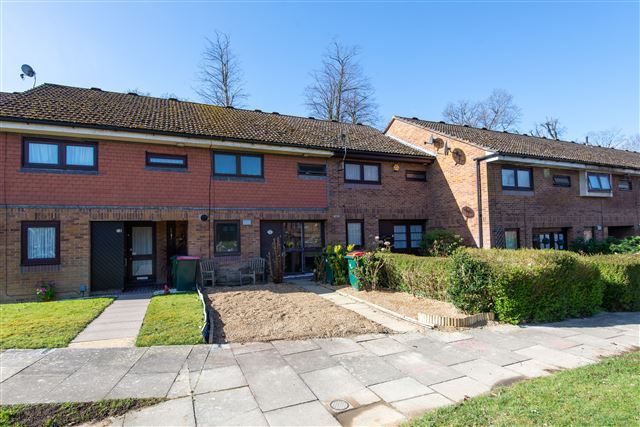 Vivienne Close, Langley Green, Crawley RH11  