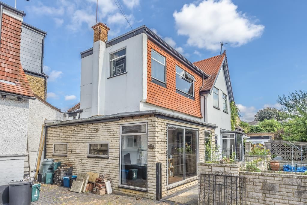 Belmont Mews, Whitton Dene TW3  