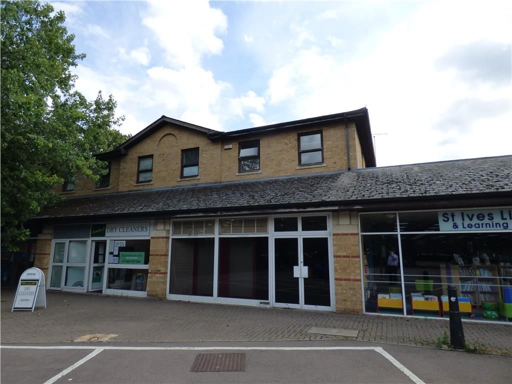 Retail premises to let in Library Row, Station Road, St Ives